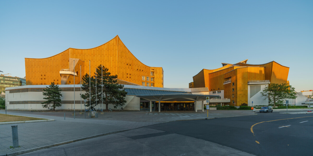 Jakub Hrůša will perform with the Berlin Philharmonic again in March 2025