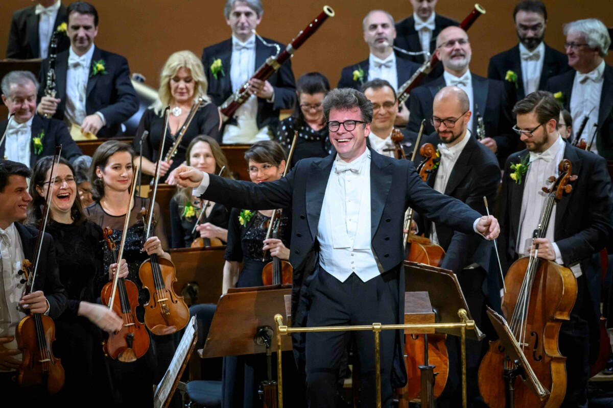 The Czech Philharmonic appoints Jakub Hrůša as Chief Conductor and Music Director from the 2028/2029 season